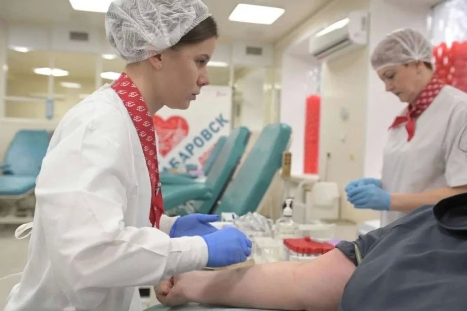Забота о здоровье и кадровая стабильность: практика краевой станции переливания крови получила федеральное признание Забота о здоровье и кадровая стабильность: практика краевой станции переливания крови получила федеральное признание