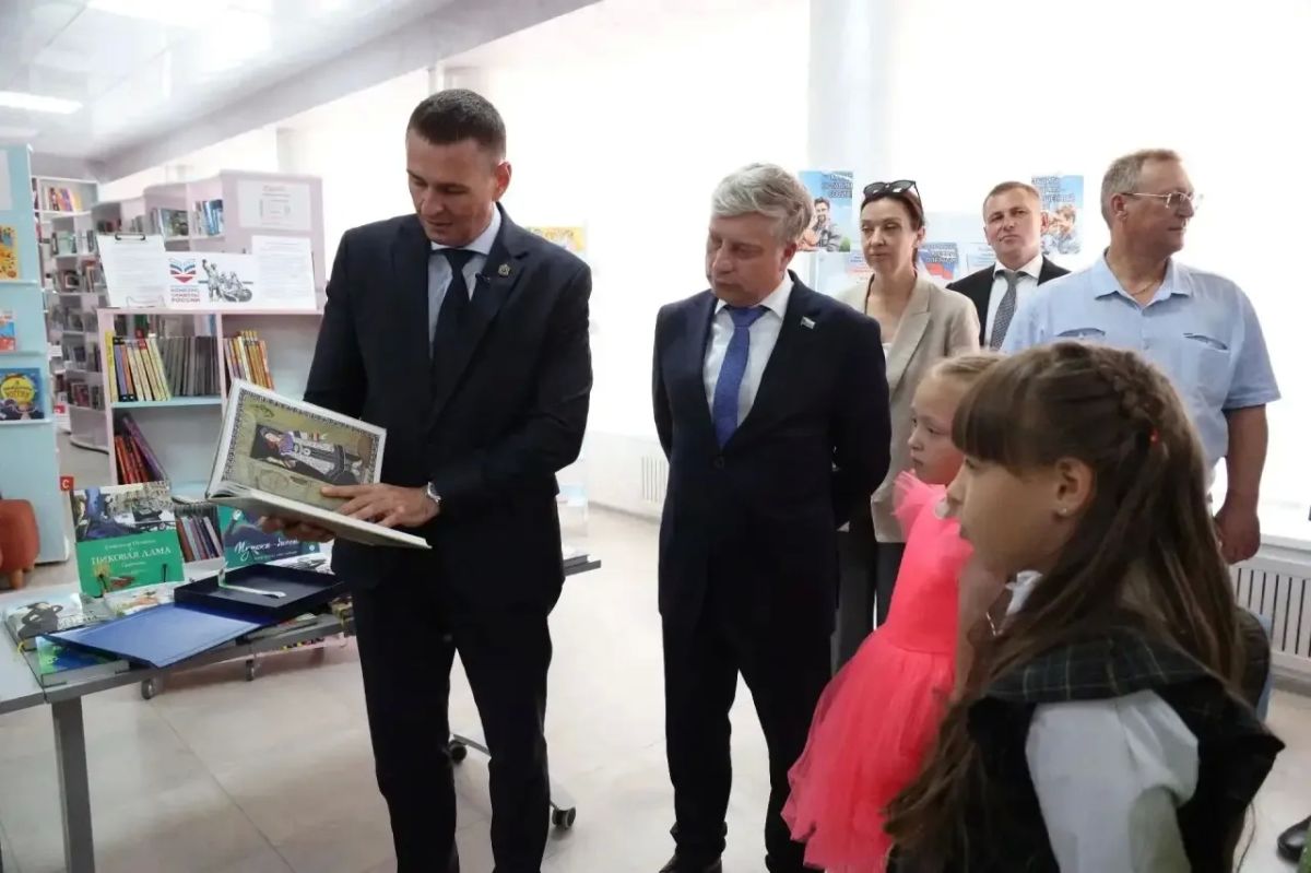 Дмитрий Демешин: Центральная детская библиотека в Амурске стала одной из самых технически оснащённых в крае Дмитрий Демешин: Центральная детская библиотека в Амурске стала одной из самых технически оснащённых в крае