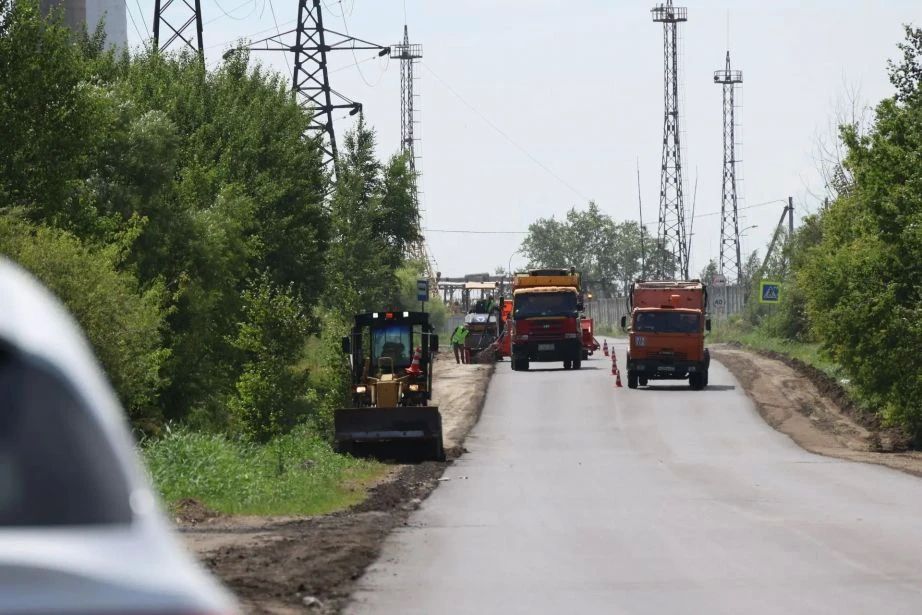Центральный въезд в Амурск будет ровным и удобным: к концу месяца в городе завершат ремонт Западного шоссе Центральный въезд в Амурск будет ровным и удобным: к концу месяца в городе завершат ремонт Западного шоссе