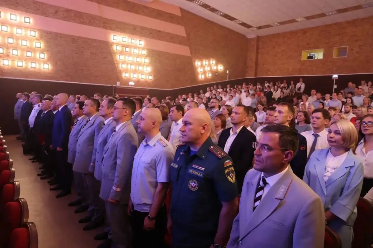 Каждый рейс важен: в Хабаровском крае поздравили сотрудников ДВЖД с профессиональным праздником Каждый рейс важен: в Хабаровском крае поздравили сотрудников ДВЖД с профессиональным праздником