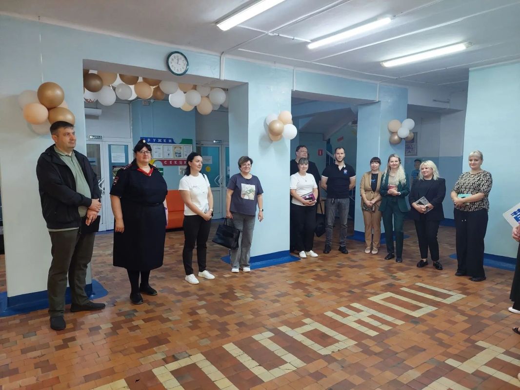В Комсомольске-на-Амуре сотрудники Госавтоинспекции продолжают приемку образовательных организаций к новому учебному году В Комсомольске-на-Амуре сотрудники Госавтоинспекции продолжают приемку образовательных организаций к новому учебному году