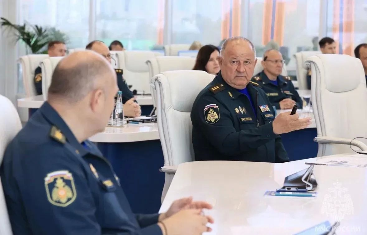 МЧС России держит на контроле оперативную обстановку в бассейне реки Амур МЧС России держит на контроле оперативную обстановку в бассейне реки Амур