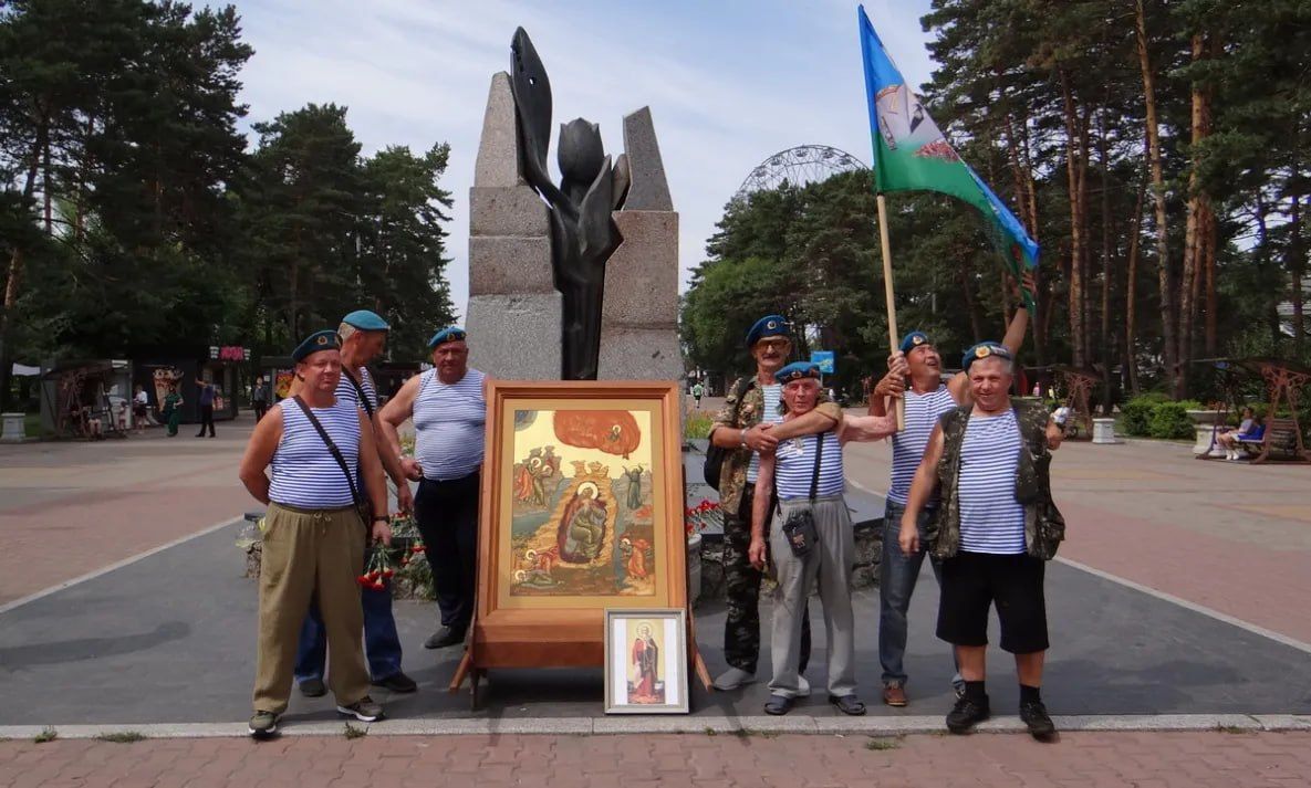 Хабаровск отметил День ВДВ крестным ходом Хабаровск отметил День ВДВ крестным ходом