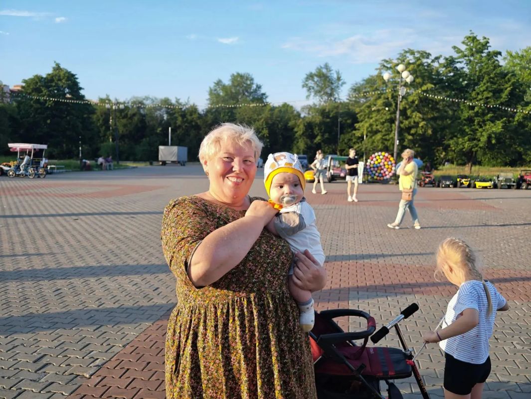 В Комсомольске стартовал новый культурный проект «Пятница в городе» В Комсомольске стартовал новый культурный проект «Пятница в городе»