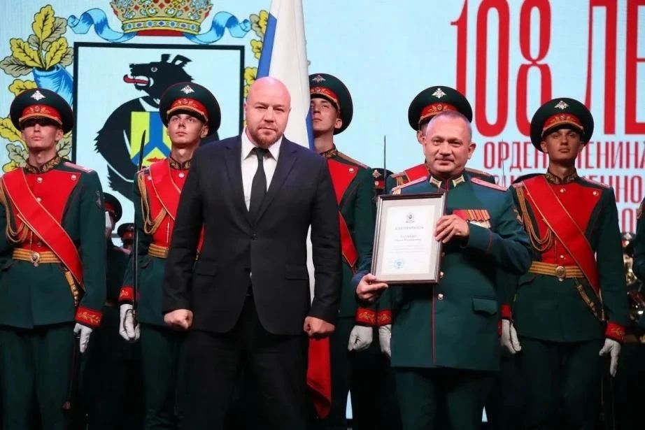 Артем Мельников: сегодня воины-дальневосточники героически борются с нацизмом на западных рубежах нашей Родины