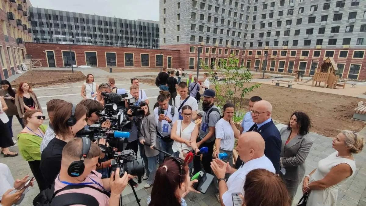 Федеральные журналисты и блогеры оценили уровень жизни в Хабаровске Федеральные журналисты и блогеры оценили уровень жизни в Хабаровске
