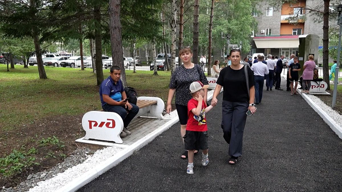 Максим Иванов: «Сквер, который люди построили сами, обязательно будем развивать» Максим Иванов: «Сквер, который люди построили сами, обязательно будем развивать»