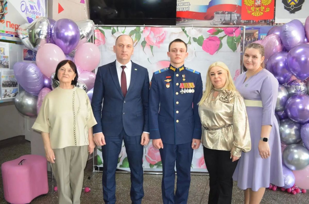 Подвиги Марка Белопухова – настоящий пример для молодежи не только нашего края, но и всей России Подвиги Марка Белопухова – настоящий пример для молодежи не только нашего края, но и всей России