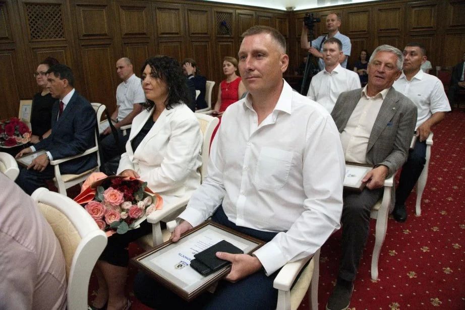 Дмитрий Демешин: Благодаря труду строителей Хабаровский край становится современнее и комфортнее Дмитрий Демешин: Благодаря труду строителей Хабаровский край становится современнее и комфортнее