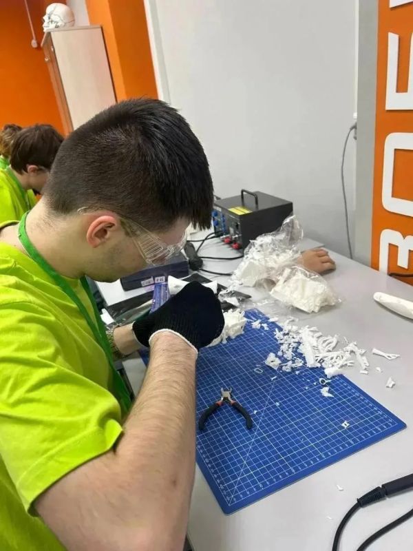 Студенты Хабаровского края поборются за победу в финале чемпионата «Профессионалы» Студенты Хабаровского края поборются за победу в финале чемпионата «Профессионалы»