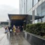 Крыша на высоте: новое заведение от Васильчуков поднимается и... протекает