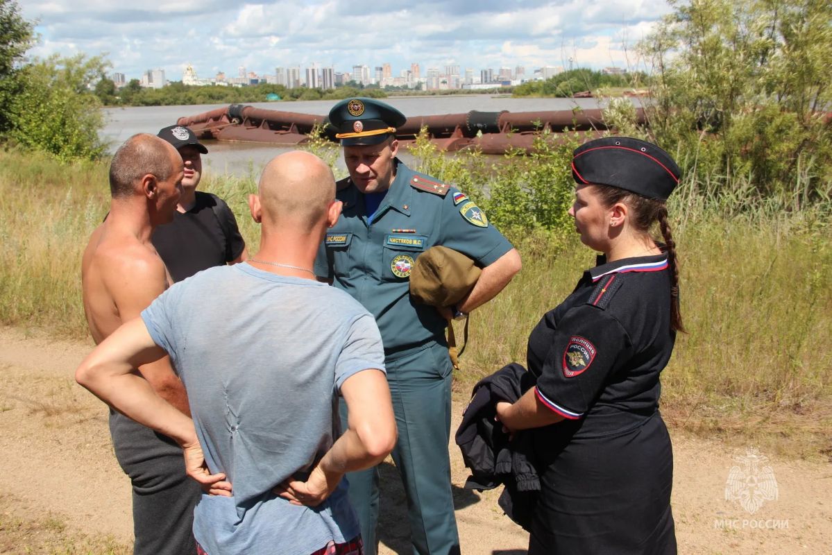 При повышении Амура в зону паводка попадают дачные участки, дороги При повышении Амура в зону паводка попадают дачные участки, дороги