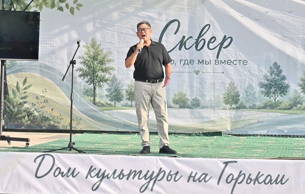 Поём все вместе . В Хабаровске завершились отборочные этапы первого городского фестиваля-конкурса «Караоке-на-Амуре» Поём все вместе . В Хабаровске завершились отборочные этапы первого городского фестиваля-конкурса «Караоке-на-Амуре»