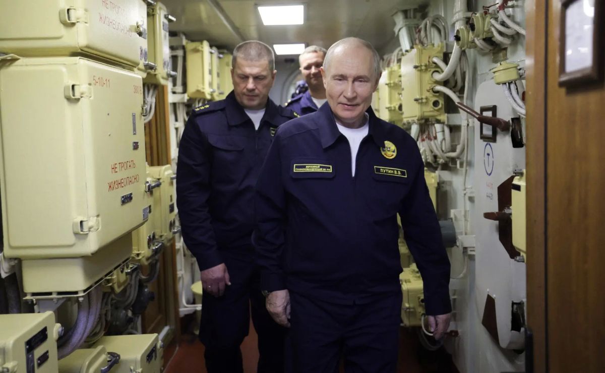Владимир Путин высоко оценил боевую готовность Тихоокеанского флота Владимир Путин высоко оценил боевую готовность Тихоокеанского флота