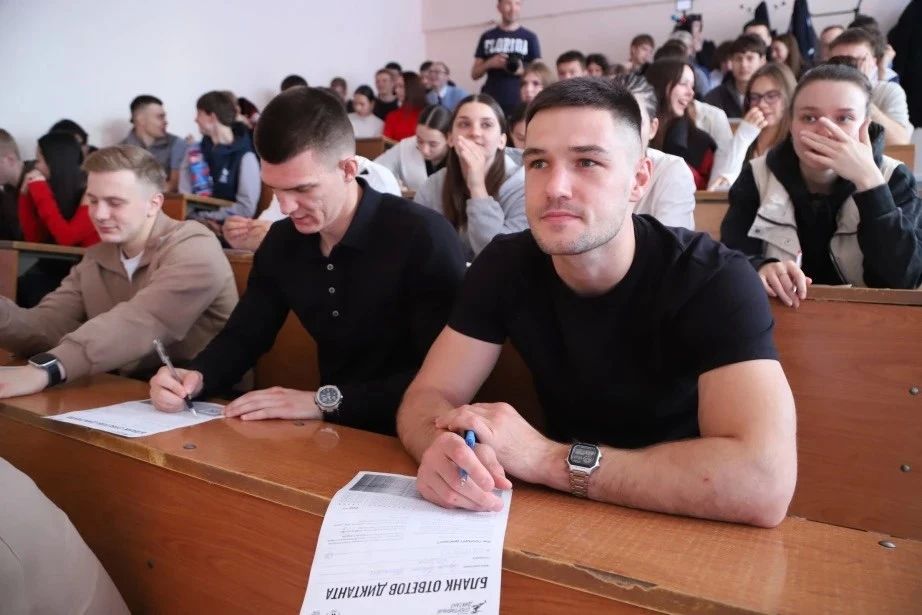 Жители Хабаровского края смогут проверить свои знания о спорте Жители Хабаровского края смогут проверить свои знания о спорте