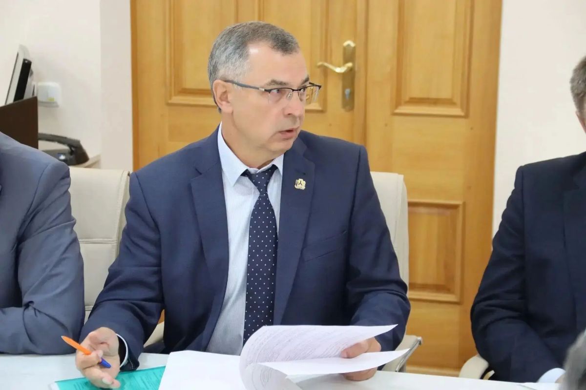 Сергей Кравчук: Провел аппаратное совещание Сергей Кравчук: Провел аппаратное совещание