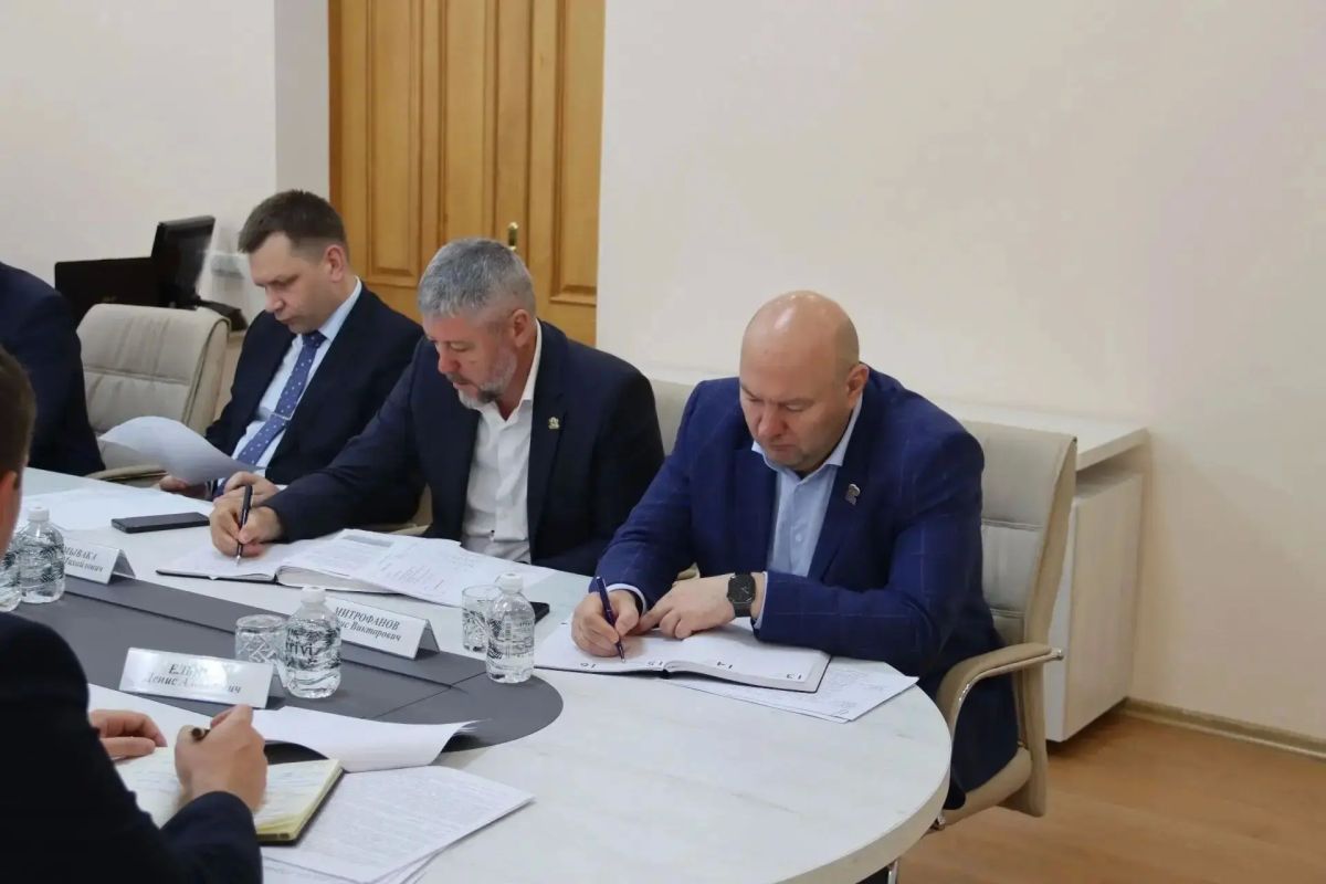 Сергей Кравчук: Провел аппаратное совещание Сергей Кравчук: Провел аппаратное совещание