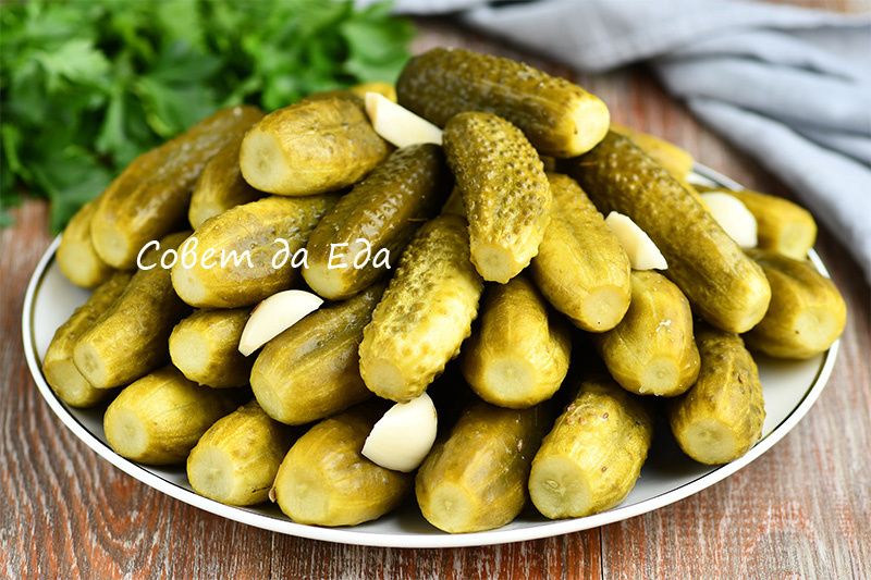 Летний вкус в банке: Хрустящие соленые огурцы