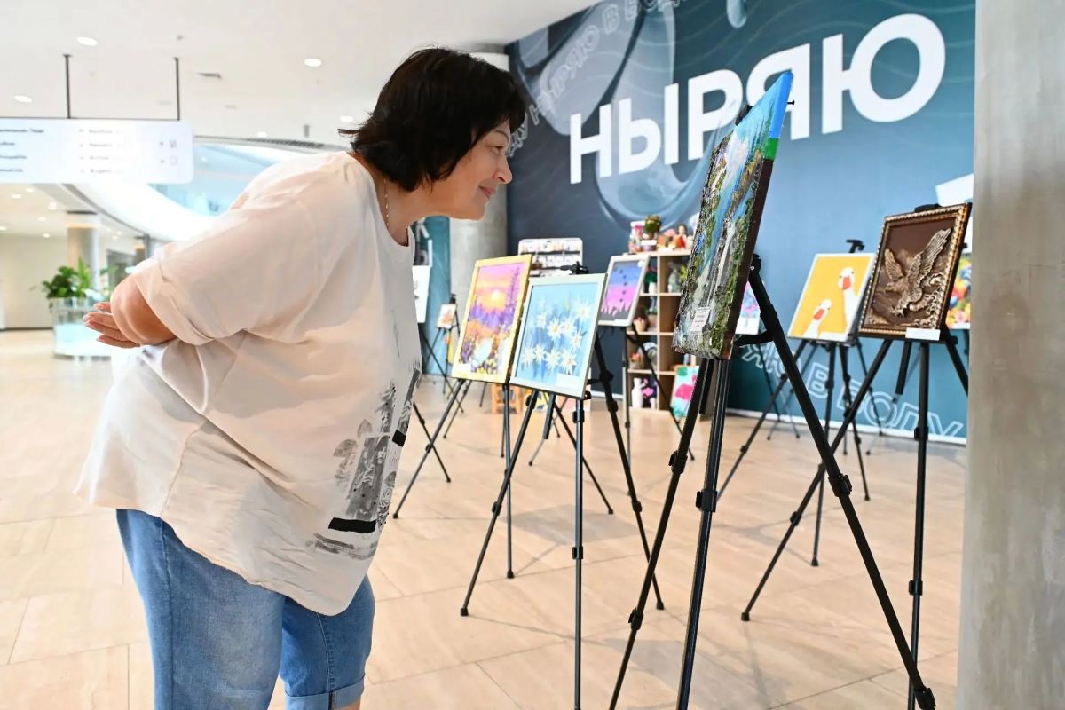 Дмитрий Демешин: Дети, оставшиеся без попечения родителей, особенно нуждаются в нашей поддержке и заботе Дмитрий Демешин: Дети, оставшиеся без попечения родителей, особенно нуждаются в нашей поддержке и заботе