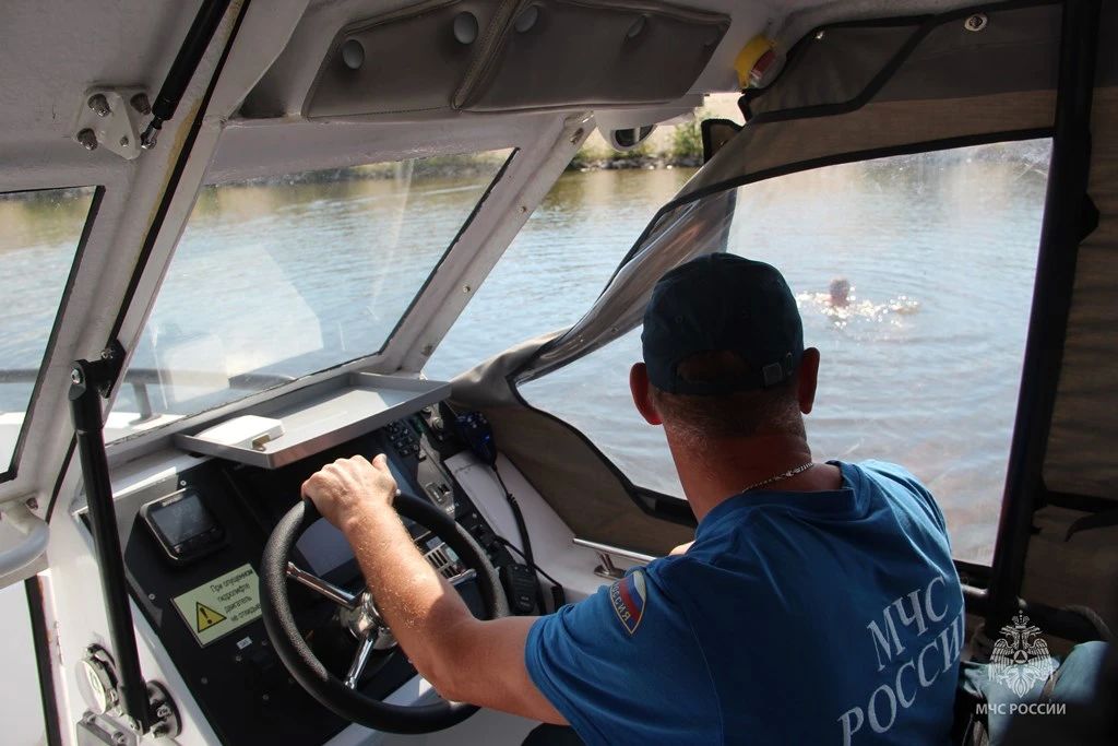 По мере смещения паводка на Амуре и Уссури в зону подтопления попадают новые участки местности По мере смещения паводка на Амуре и Уссури в зону подтопления попадают новые участки местности