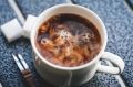 Сколько сахара можно добавлять в кофе без ущерба для здоровья?