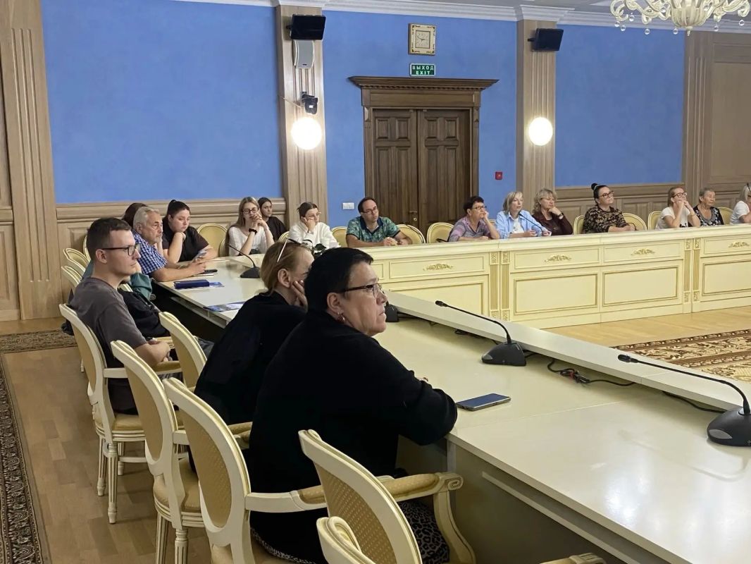 В Хабаровске прошло обучение общественных наблюдателей В Хабаровске прошло обучение общественных наблюдателей