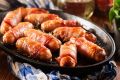 Пряные колбаски в беконе: взрыв вкуса на вашей кухне