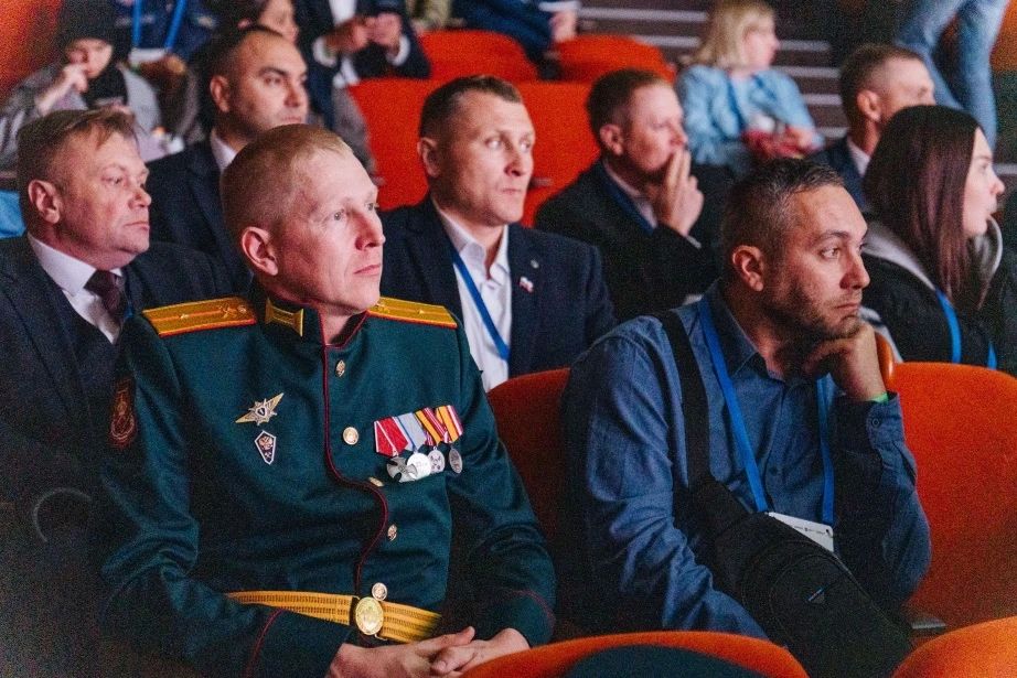 Делегация Хабаровского края принимает участие во Всероссийском форуме ветеранов СВО «Вместе победим» Делегация Хабаровского края принимает участие во Всероссийском форуме ветеранов СВО «Вместе победим»