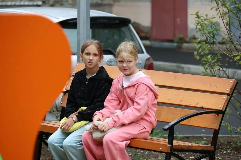 Благодаря инициативе жителей и федеральной поддержке в Советской Гавани преображаются дворовые территории Благодаря инициативе жителей и федеральной поддержке в Советской Гавани преображаются дворовые территории