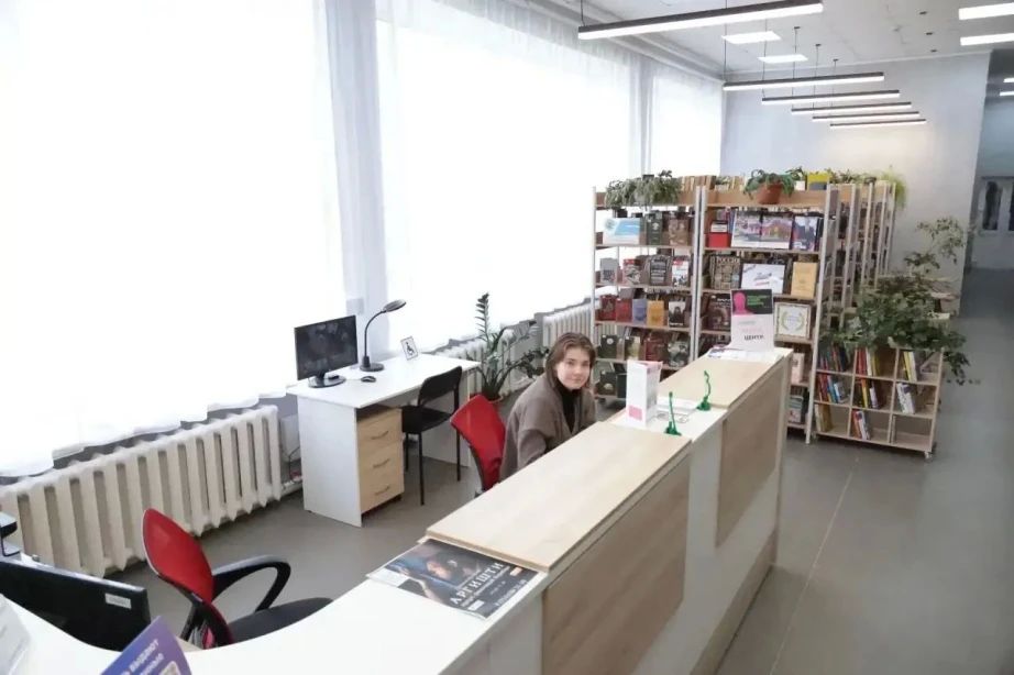 Единственная в крае форум-зона, «Пушкин парк» и картинная галерея: библиотека нового поколения в Советской Гавани стала центром притяжения и взрослых, и детей Единственная в крае форум-зона, «Пушкин парк» и картинная галерея: библиотека нового поколения в Советской Гавани стала центром притяжения и взрослых, и детей