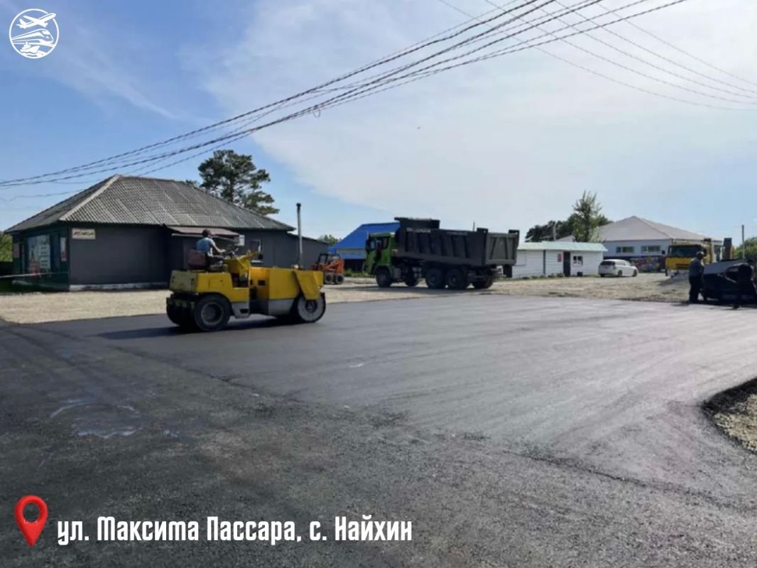 Большая дорога начинается с маленькой улицы Большая дорога начинается с маленькой улицы