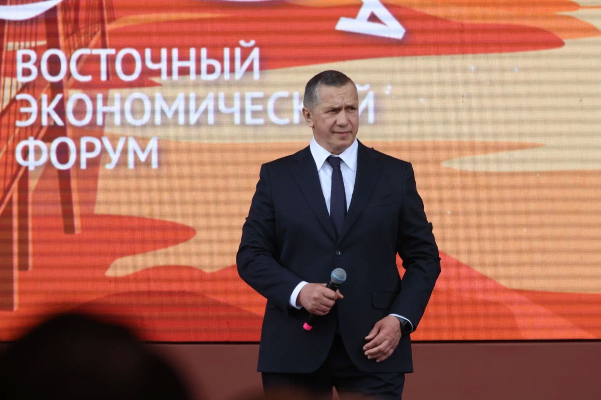 ВЭФ встретил гостей небольшим дождем, но он только добавил выставке «Улица Дальнего Востока» особого уюта ВЭФ встретил гостей небольшим дождем, но он только добавил выставке «Улица Дальнего Востока» особого уюта