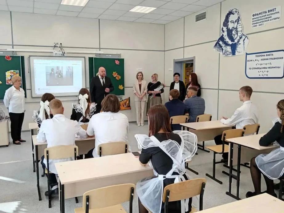 Нацпроект в действии: более 2 тысяч детей в Хабаровском крае теперь учатся в новых и отремонтированных школах Нацпроект в действии: более 2 тысяч детей в Хабаровском крае теперь учатся в новых и отремонтированных школах