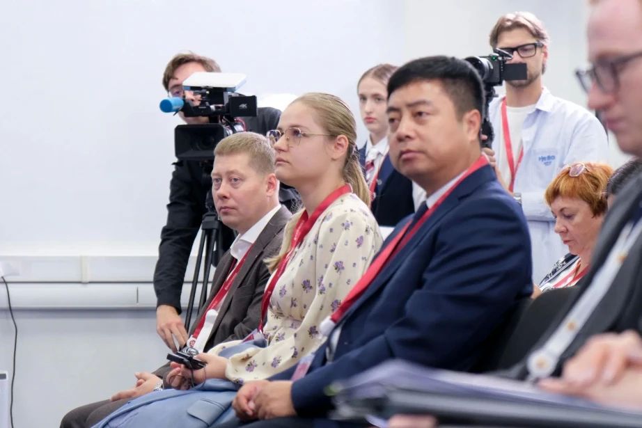 Дмитрий Демешин: «Большой Уссурийский станет главной территорией для российско-китайского сотрудничества» Дмитрий Демешин: «Большой Уссурийский станет главной территорией для российско-китайского сотрудничества»