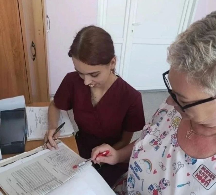 Медики целевики: молодые специалисты возвращаются из краевого центра для работы в малых поселениях края Медики целевики: молодые специалисты возвращаются из краевого центра для работы в малых поселениях края
