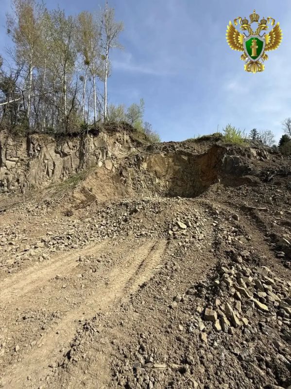 Прокуратура Нанайского района пресекла незаконую добычу полезных ископаемых