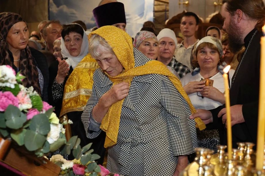 Величайшая христианская святыня – десница святителя Спиридона Тримифунтского – прибыла в Хабаровск Величайшая христианская святыня – десница святителя Спиридона Тримифунтского – прибыла в Хабаровск