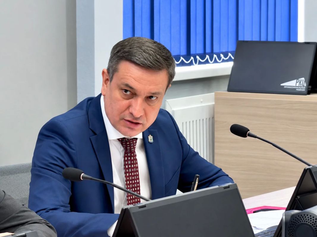 В Хабаровске состоялось совещание по подготовке к комплексной проверке систем связи, оповещения и объектов критической инфраструктуры на случай чрезвычайных ситуаций В Хабаровске состоялось совещание по подготовке к комплексной проверке систем связи, оповещения и объектов критической инфраструктуры на случай чрезвычайных ситуаций