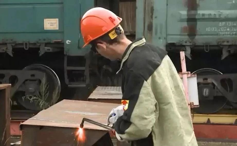 Газорезчик из Хабаровска поборется за победу во Всероссийском конкурсе «Лучший по профессии» Газорезчик из Хабаровска поборется за победу во Всероссийском конкурсе «Лучший по профессии»