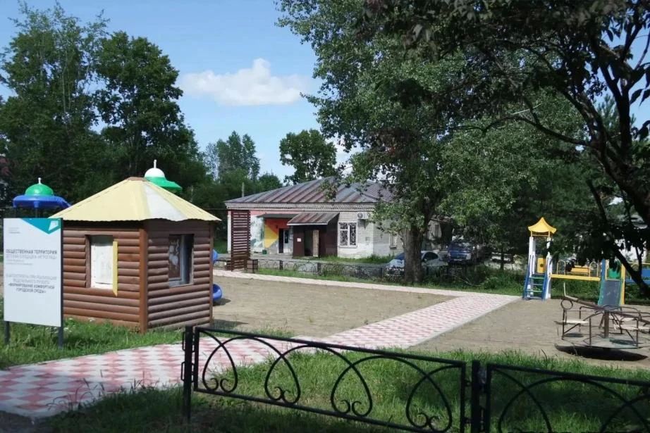 Детскую площадку благоустроили в Князе-Волконском по нацпроекту Президента Детскую площадку благоустроили в Князе-Волконском по нацпроекту Президента