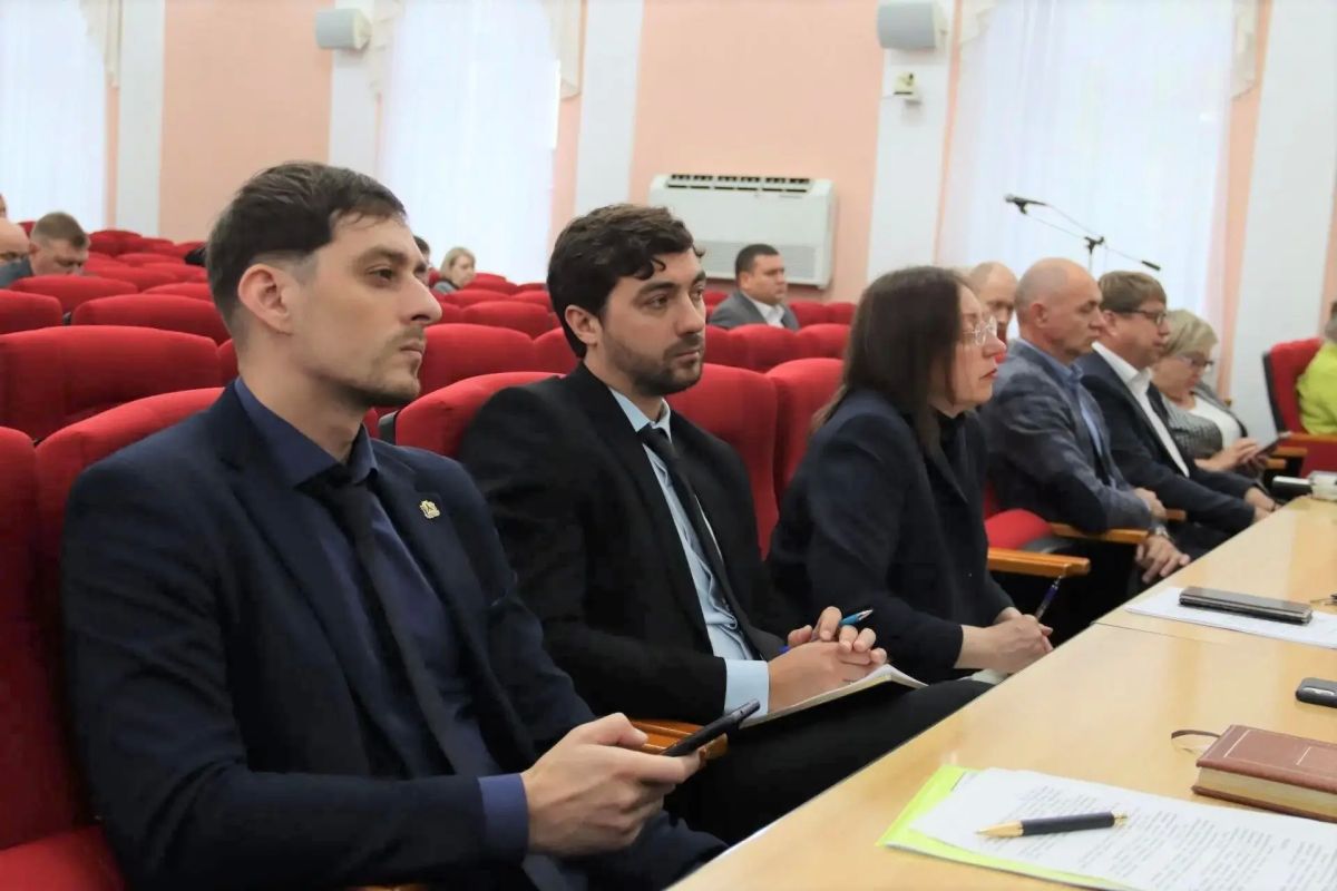 Сергей Кравчук: Провел аппаратное совещание Сергей Кравчук: Провел аппаратное совещание