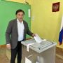 Александр Жорник: Сегодня, в первый день голосования, вместе с супругой воспользовались своим конституционным правом и приняли участие в выборах депутатов Государственной Думы Российской Федерации