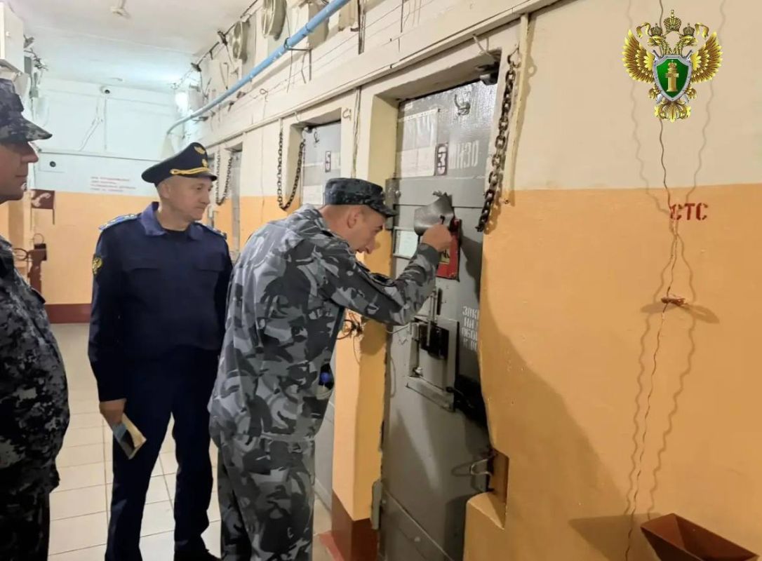 Заместитель прокурора Хабаровского края проверил пенитенциарное учреждение Заместитель прокурора Хабаровского края проверил пенитенциарное учреждение