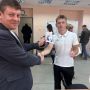 На выборы в первый раз!. Впервые голосующие избиратели – особенно желанные гости на избирательных участках
