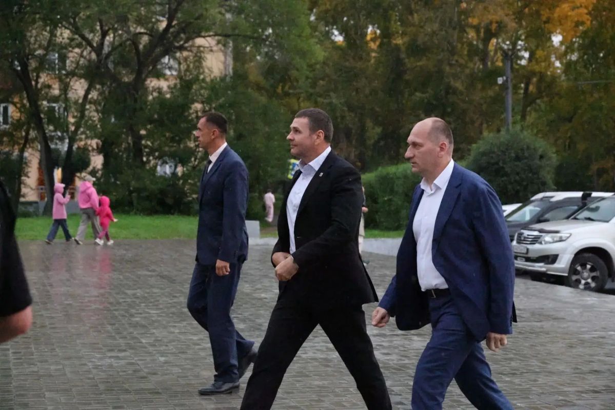 Дмитрий Демешин: Сегодня в Комсомольске-на-Амуре проверил работу избирательных комиссий Дмитрий Демешин: Сегодня в Комсомольске-на-Амуре проверил работу избирательных комиссий