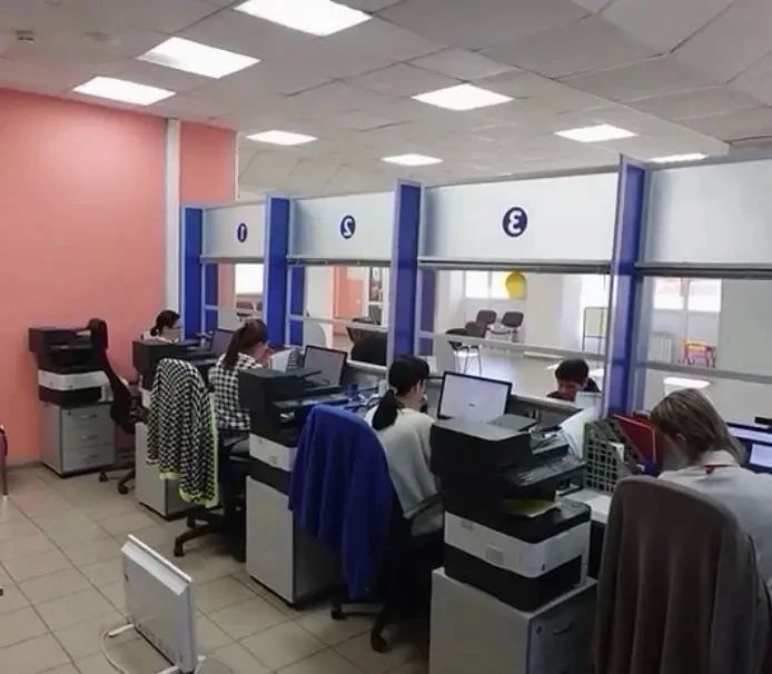 В ходе рабочей поездки в Николаевский муниципальный район министр цифрового развития и связи края Евгений Дёмин совместно с представителями местной администрации посетил ключевые объекты инфраструктуры В ходе рабочей поездки в Николаевский муниципальный район министр цифрового развития и связи края Евгений Дёмин совместно с представителями местной администрации посетил ключевые объекты инфраструктуры