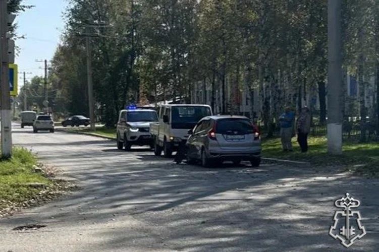Пьяный водитель на угнанном авто снес две попутки в Хабаровском крае Пьяный водитель на угнанном авто снес две попутки в Хабаровском крае