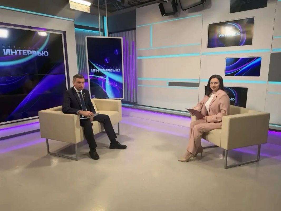 О недавно прошедших в крае командно-штабных тренировках по проверке систем связи, критической инфраструктуры и работы экстренных служб в условиях ЧС рассказал в эфире Телеканала «6ТВ» министр цифрового развития и связи края... О недавно прошедших в крае командно-штабных тренировках по проверке систем связи, критической инфраструктуры и работы экстренных служб в условиях ЧС рассказал в эфире Телеканала «6ТВ» министр цифрового развития и связи края...
