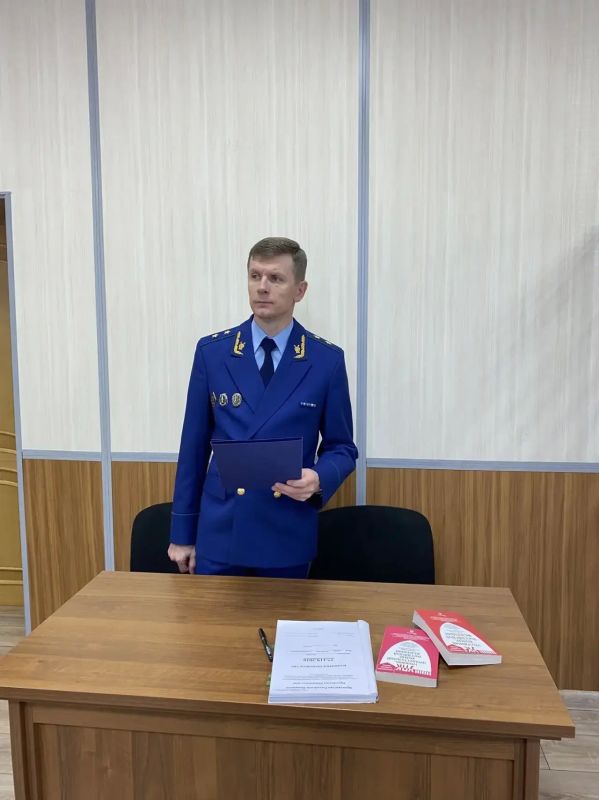 В Хабаровске осужден мужчина за государственную измену и оправдание терроризма В Хабаровске осужден мужчина за государственную измену и оправдание терроризма