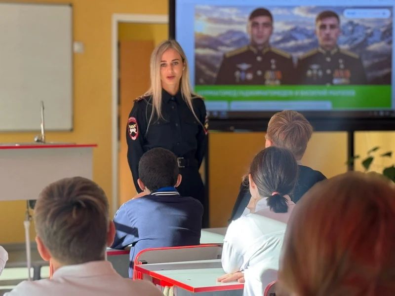 Сотрудники Госавтоинспекции Ванинского района провели профилактические беседы «Будь в безопасности» Сотрудники Госавтоинспекции Ванинского района провели профилактические беседы «Будь в безопасности»